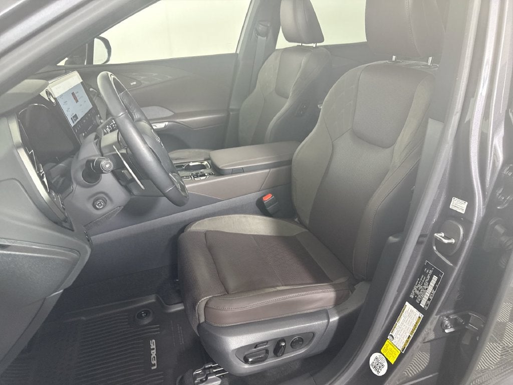 2025 Lexus RX 450h+ Luxury