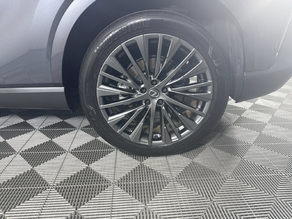 2025 Lexus RX 450h+ Luxury