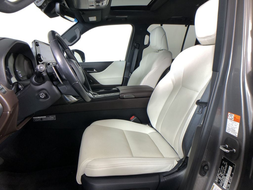 2023 Lexus LX 600 Luxury