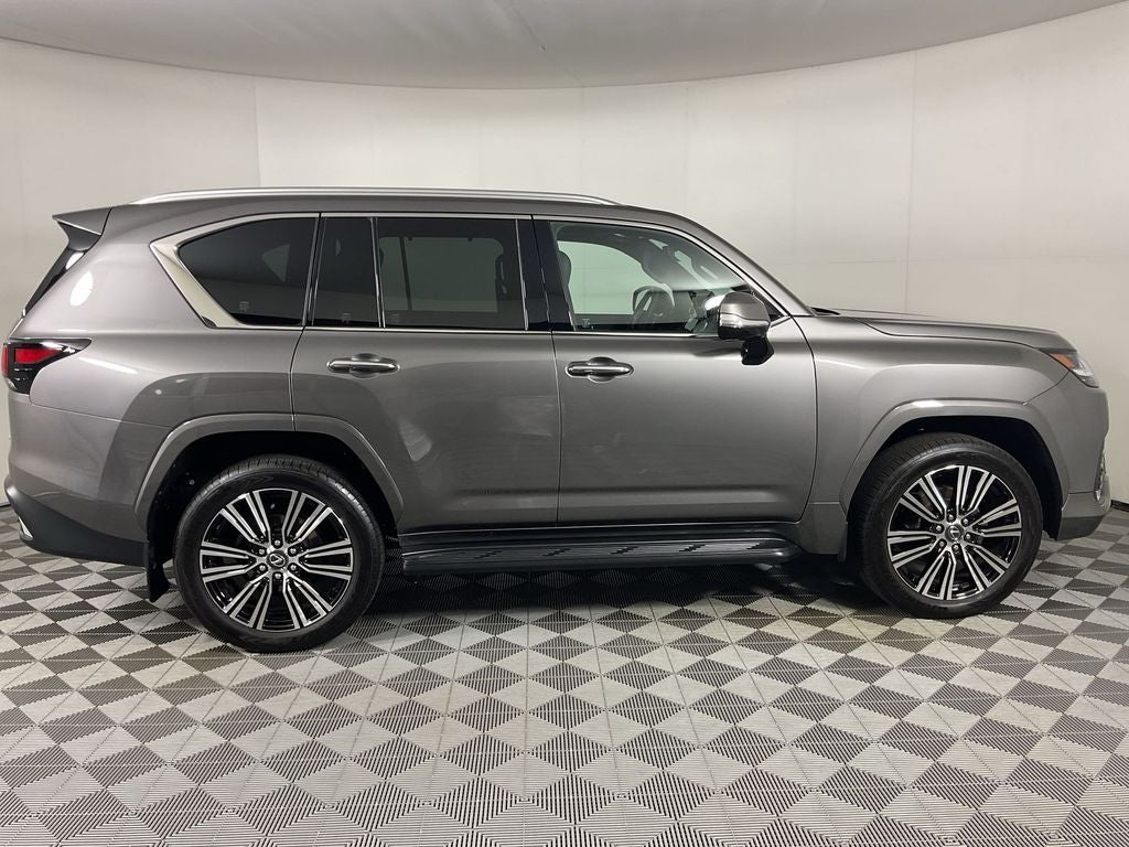 2025 Lexus LX 600 Luxury