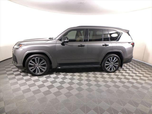 2025 Lexus LX 700h Luxury