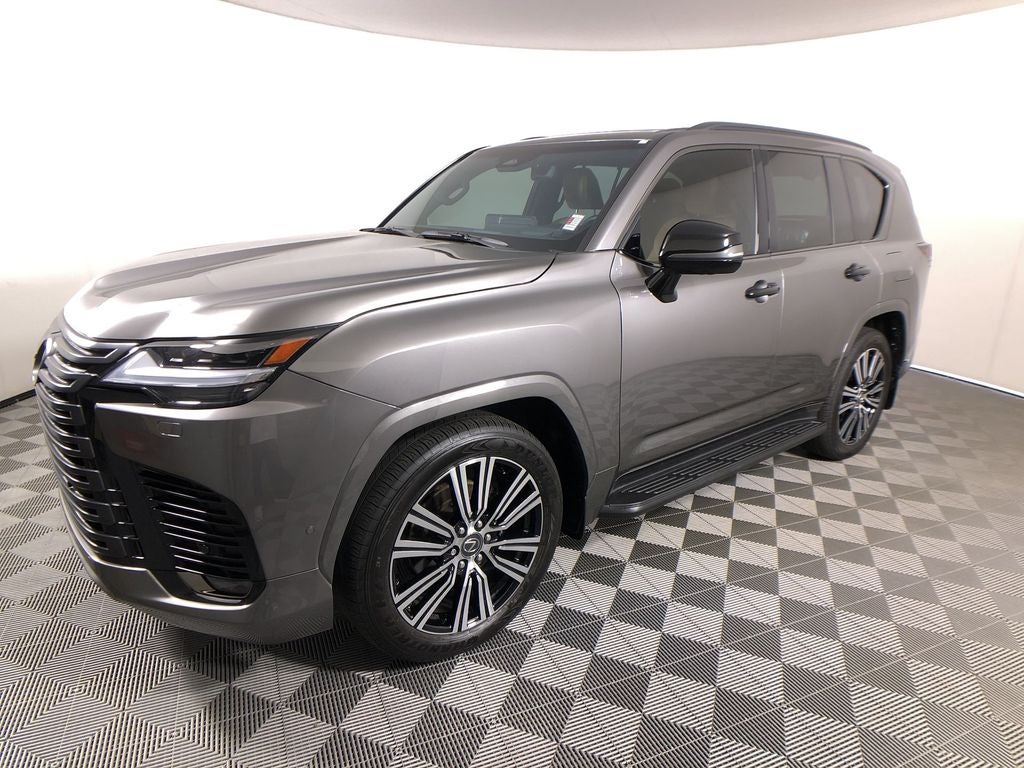 2025 Lexus LX 700h Luxury