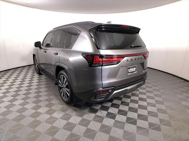 2025 Lexus LX 700h Luxury