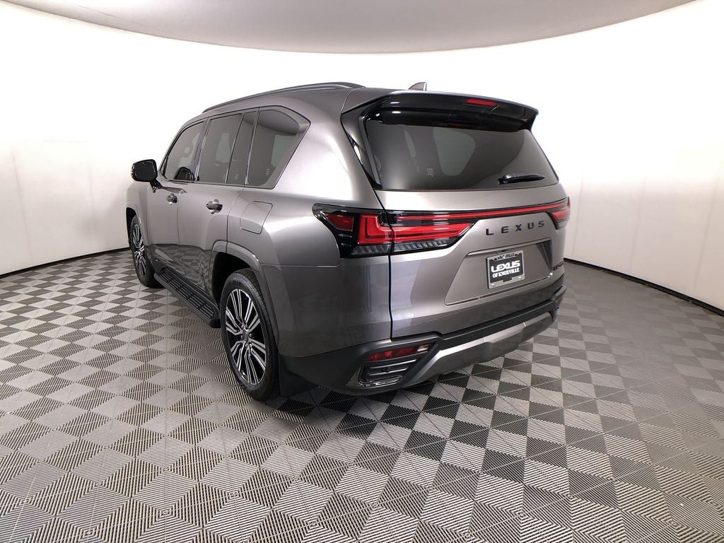 2025 Lexus LX 700h Luxury
