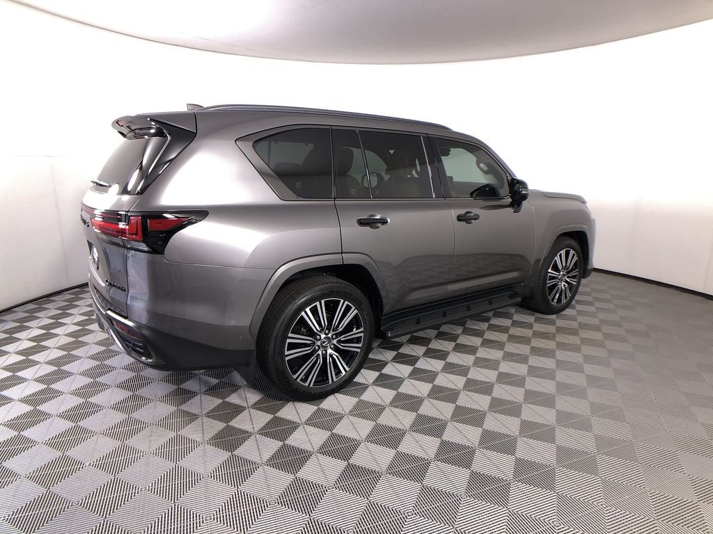 2025 Lexus LX 700h Luxury