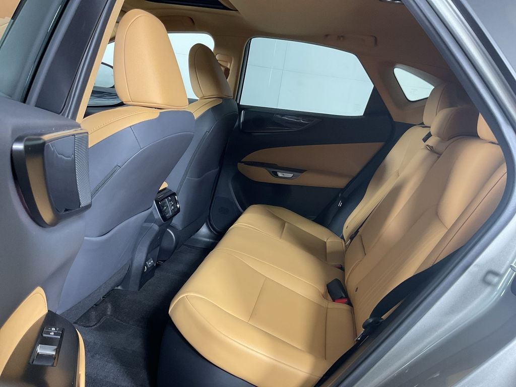 2025 Lexus NX 350h Premium