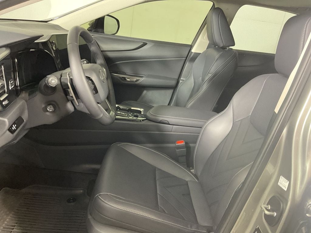 2025 Lexus NX 450h+ Luxury