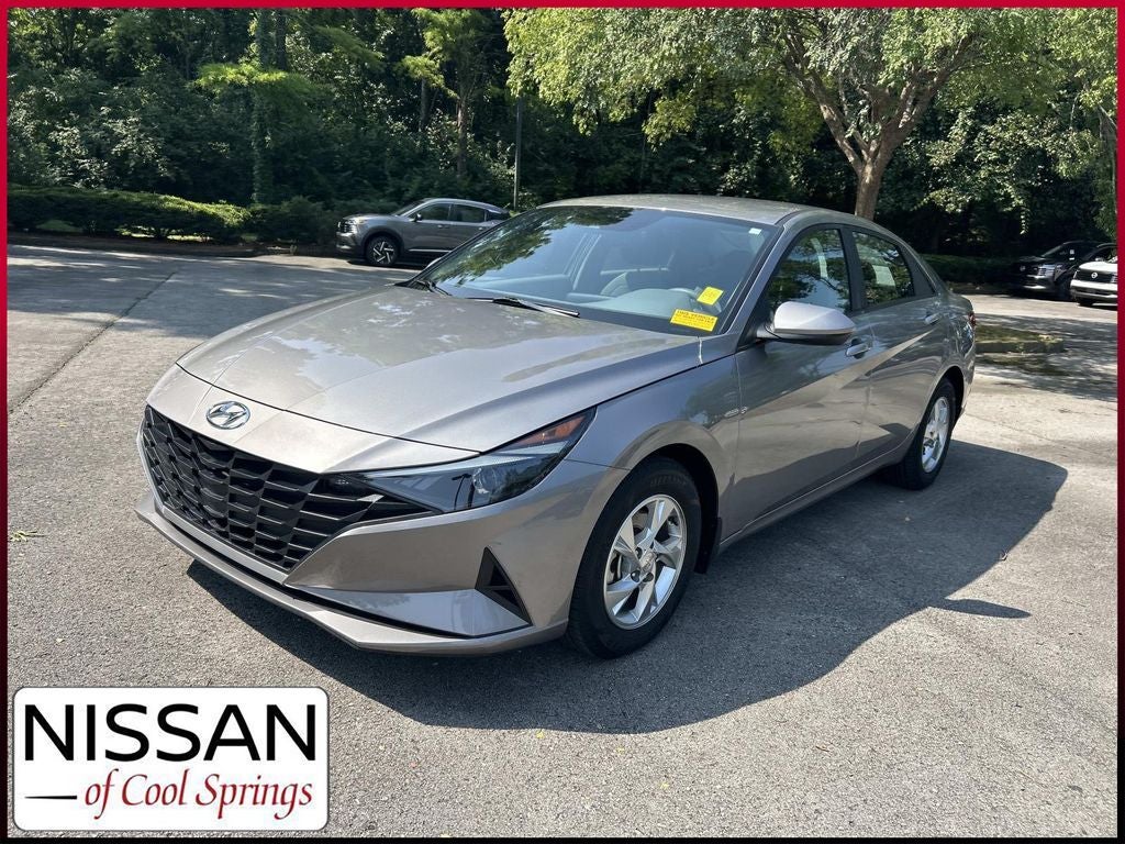 2023 Hyundai Elantra SE