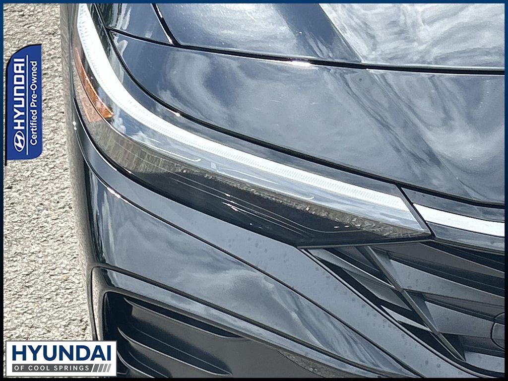 2025 Hyundai Elantra Hybrid Limited