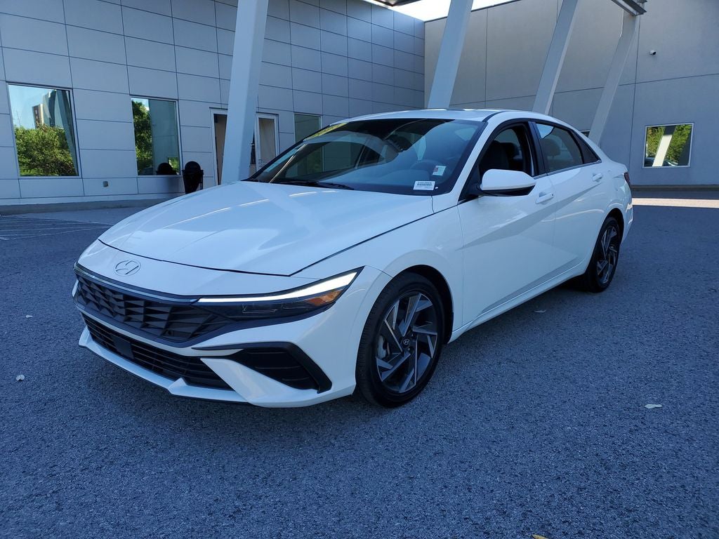 2025 Hyundai Elantra SEL Convenience