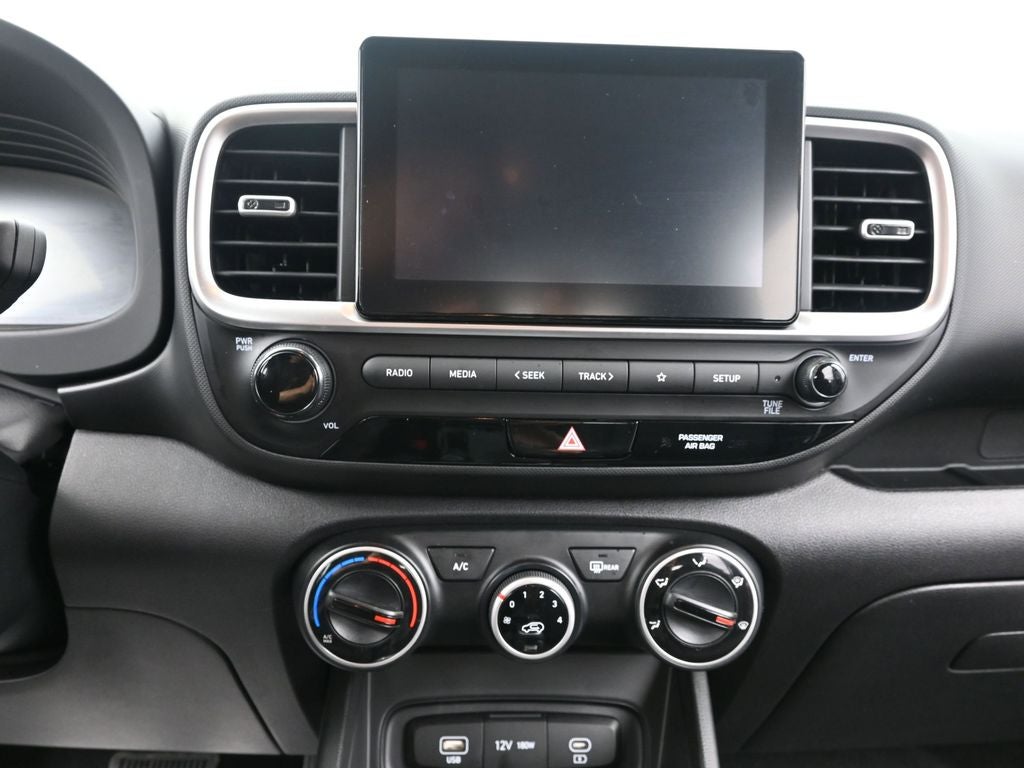 2025 Hyundai Venue SE