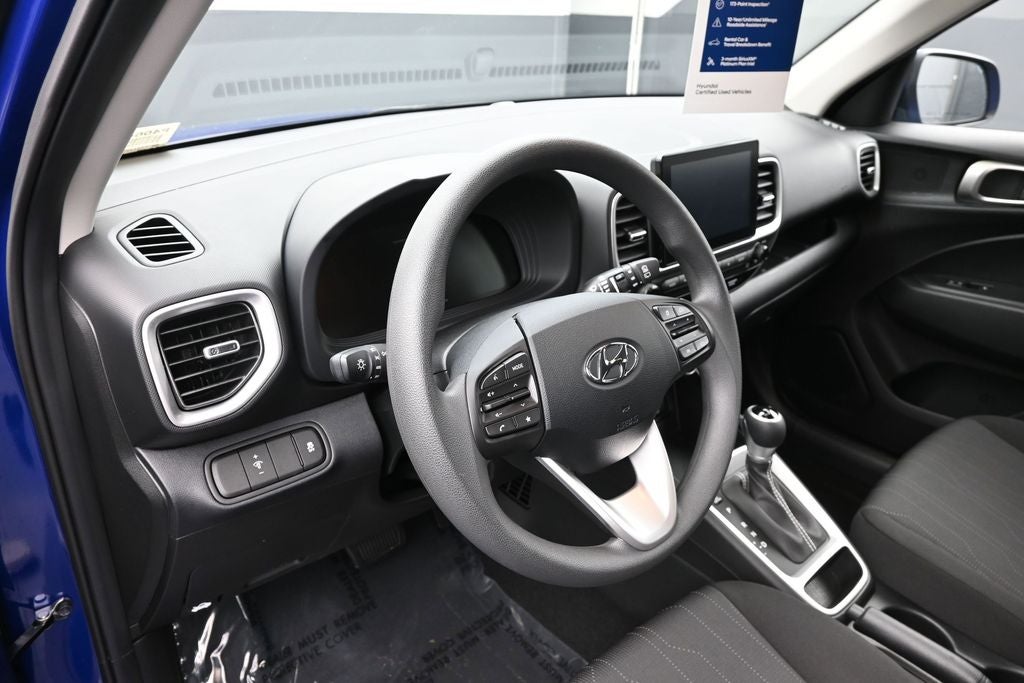 2025 Hyundai Venue SE