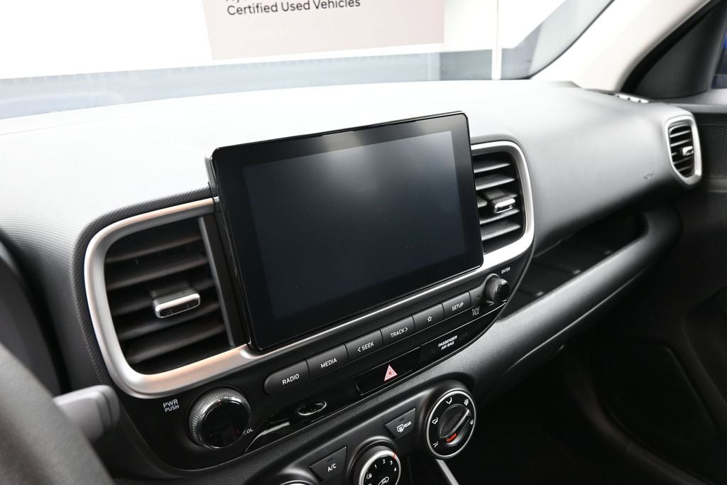 2025 Hyundai Venue SE