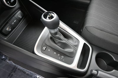 2025 Hyundai Venue SE