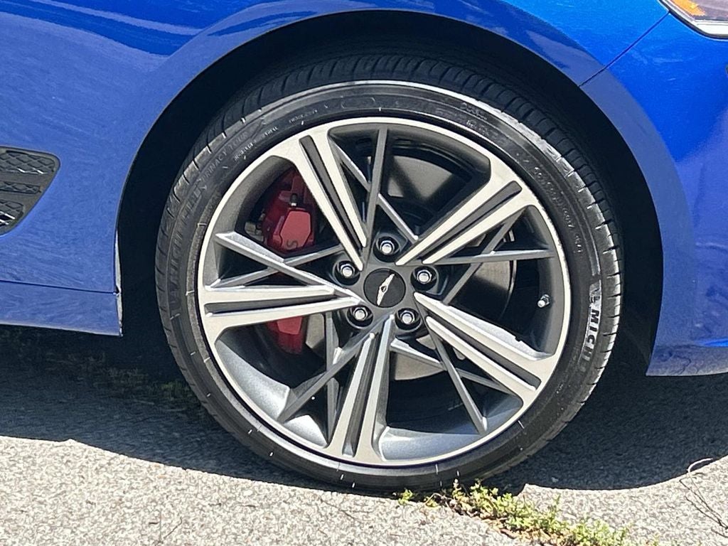 2025 Genesis G70 2.5T