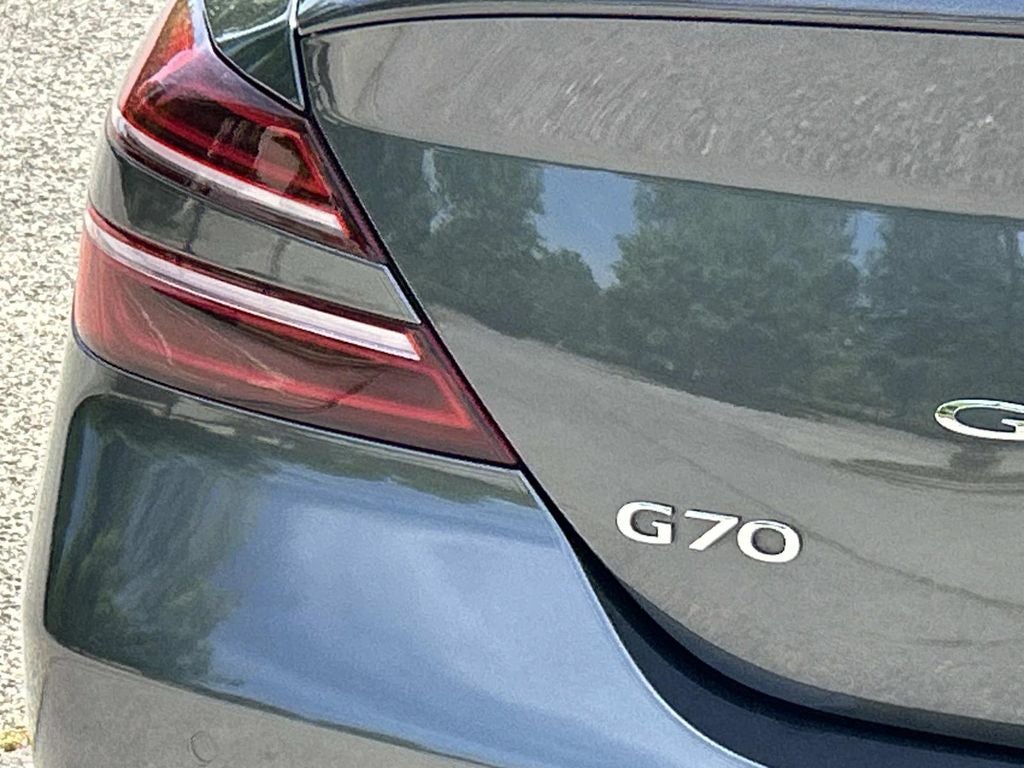2025 Genesis G70 2.5T