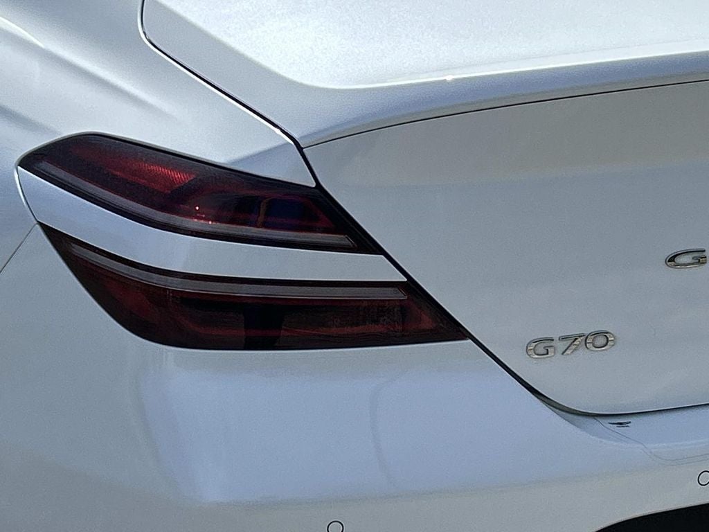 2023 Genesis G70 2.0T
