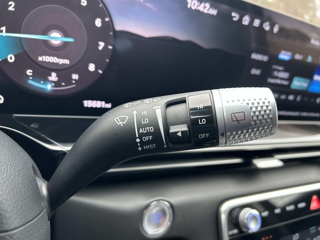 2025 Genesis GV80 Standard