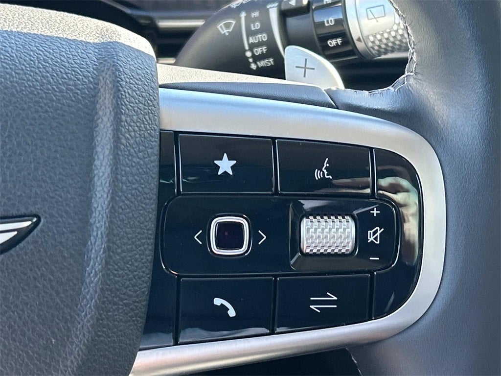 2025 Genesis GV80 Select