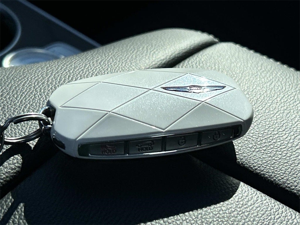 2025 Genesis GV80 Select