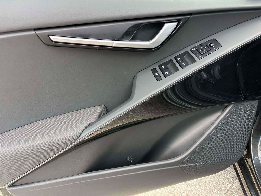 2025 Kia Niro EX