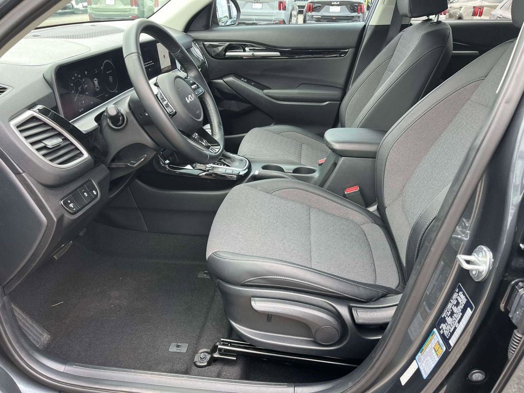 2024 Kia Seltos S