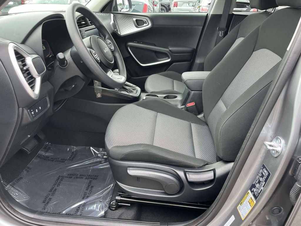 2025 Kia Soul Base