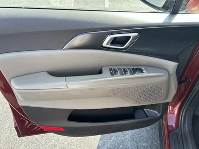 2025 Kia Carnival LXS