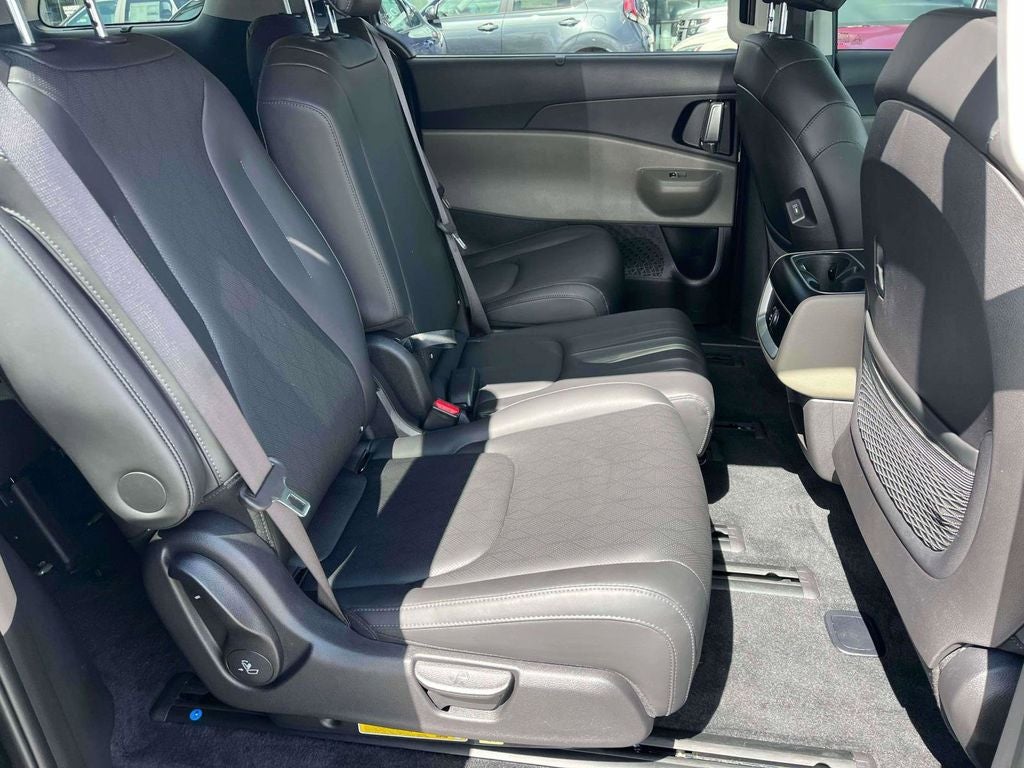 2025 Kia Carnival Hybrid EX