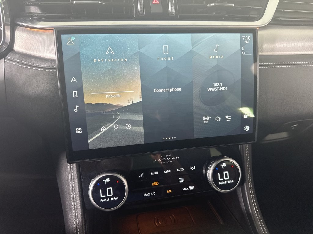 2024 Jaguar F-PACE P250 R-Dynamic S