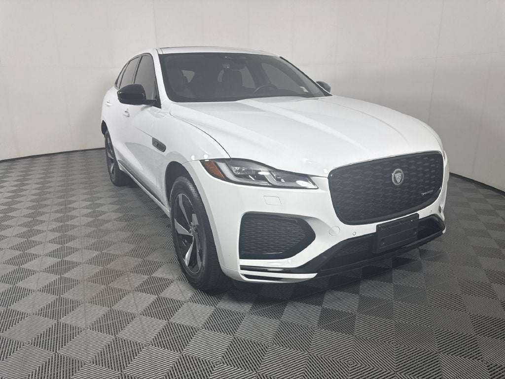 2024 Jaguar F-PACE P250 R-Dynamic S