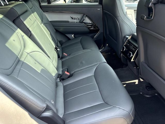 2025 Land Rover Range Rover Sport SE