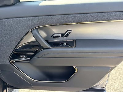 2025 Land Rover Range Rover Sport SE