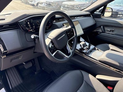 2025 Land Rover Range Rover Sport SE