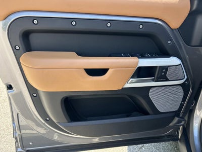 2024 Land Rover Defender S