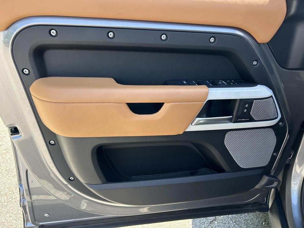 2024 Land Rover Defender S