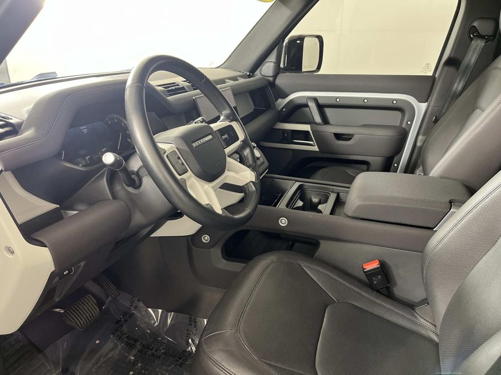 2023 Land Rover Defender 110 SE
