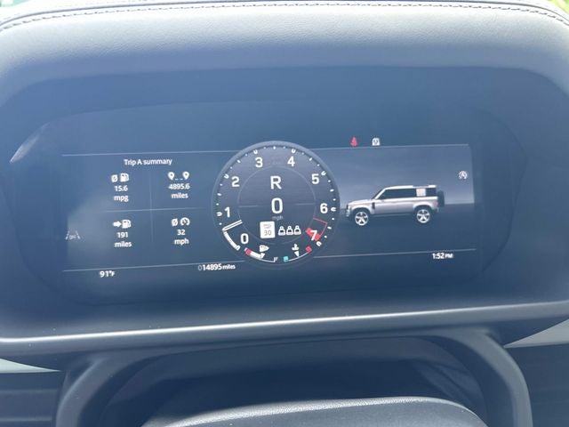 2024 Land Rover Defender 110 SE
