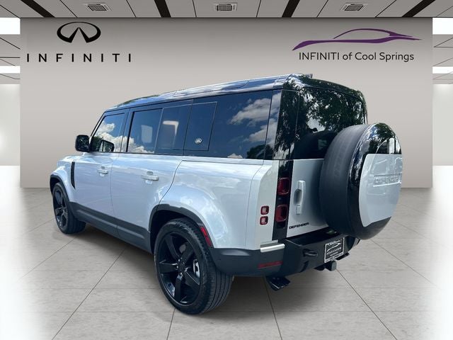 2024 Land Rover Defender 110 SE