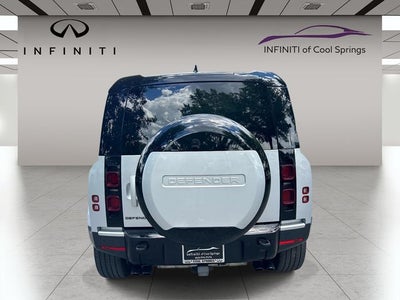 2024 Land Rover Defender 110 SE
