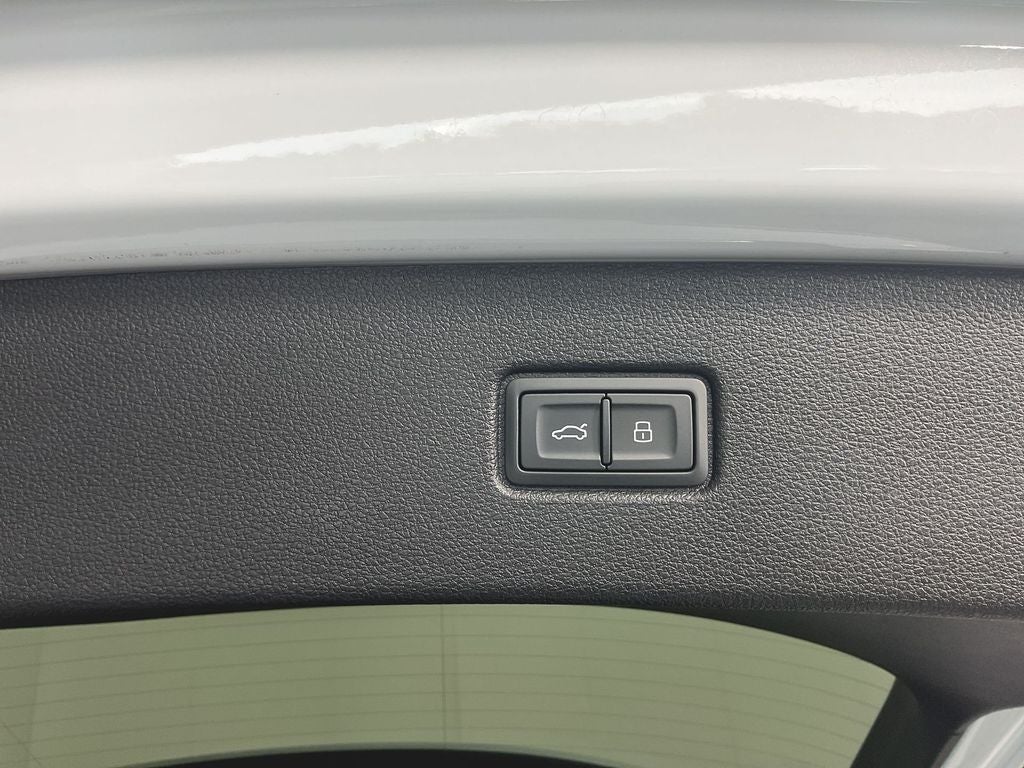 2023 Audi Q7 55 Premium quattro