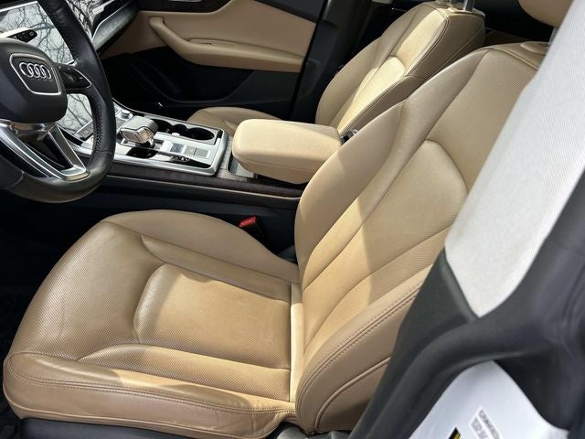 2020 Audi Q8 55 Premium Plus quattro