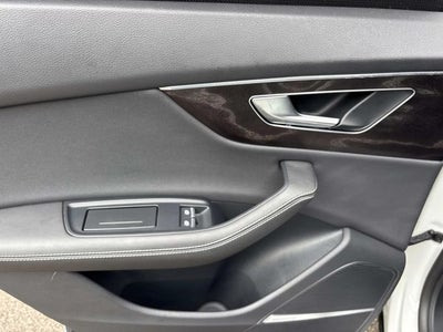 2023 Audi Q8 55 Prestige quattro