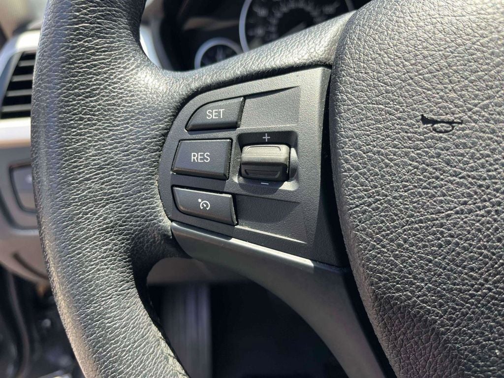 2018 BMW 3 Series 320i