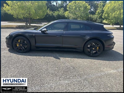 2022 Porsche Taycan Turbo