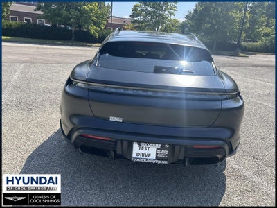 2022 Porsche Taycan Turbo