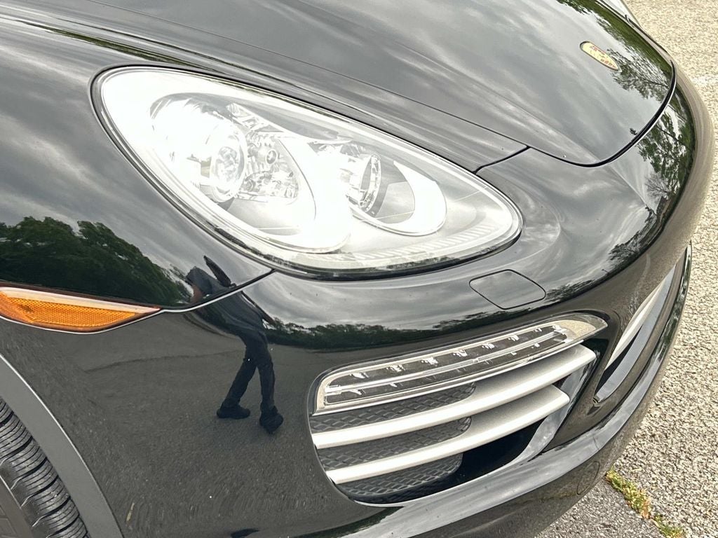 2014 Porsche Cayenne Platinum Edition