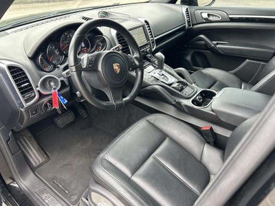 2014 Porsche Cayenne Platinum Edition