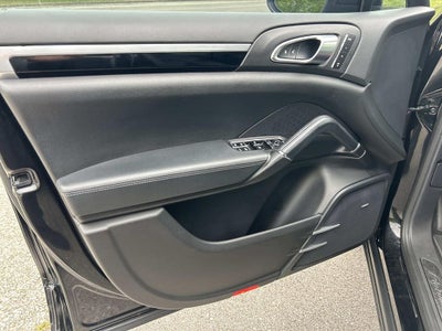 2014 Porsche Cayenne Platinum Edition