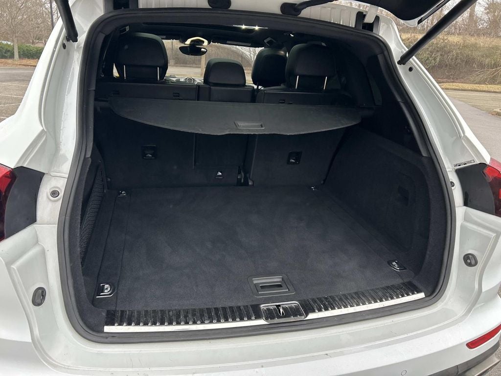 2017 Porsche Cayenne Platinum Edition